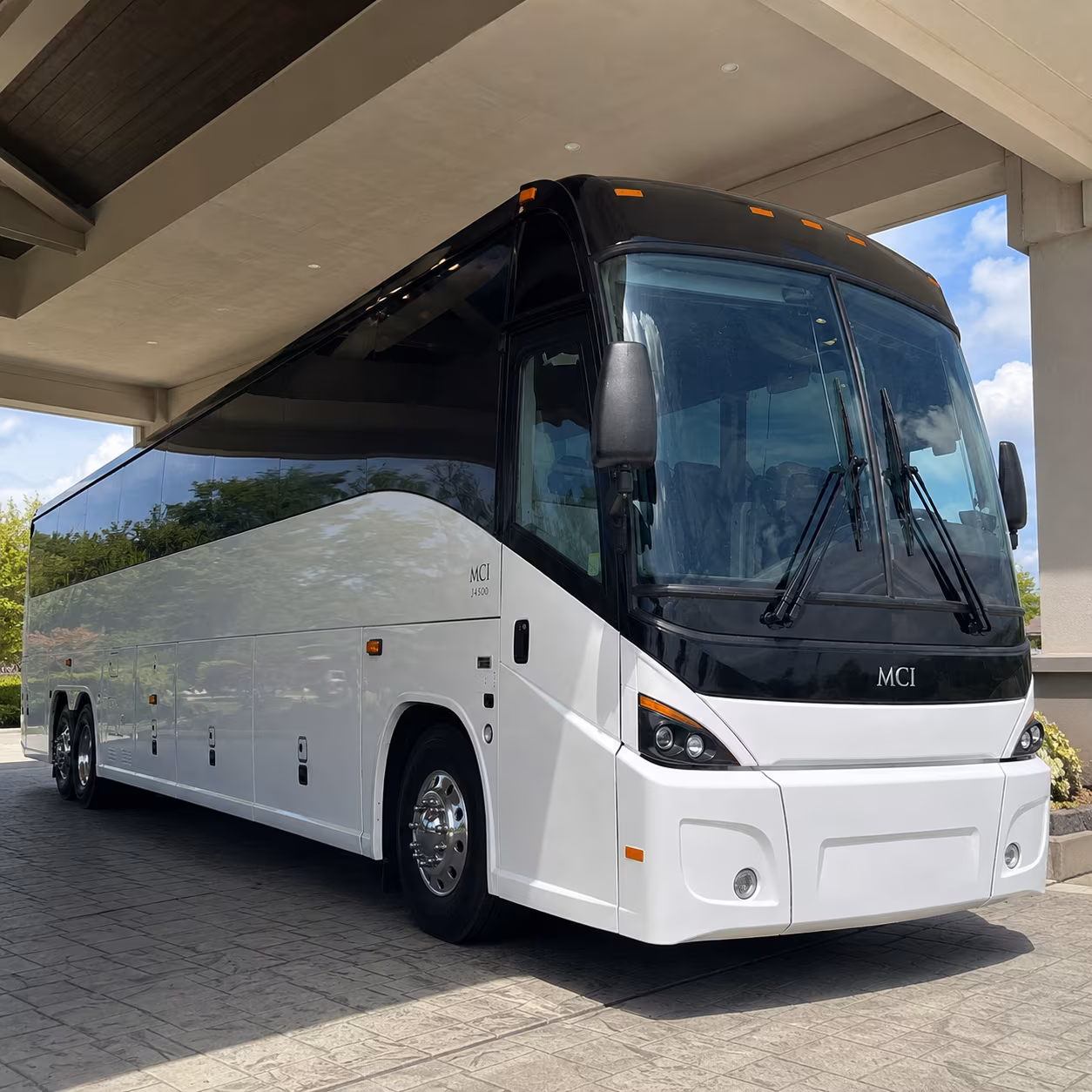 airport shuttle buses to birmingham shuttlesworth international
