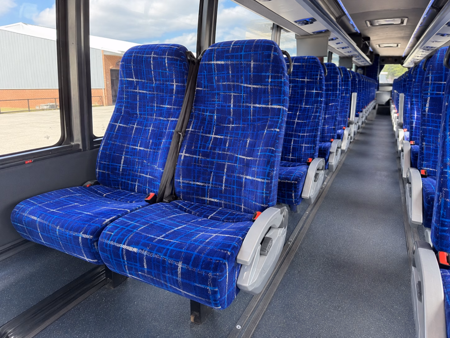 bus rentals to ozan winery and pelham s wine destinations
