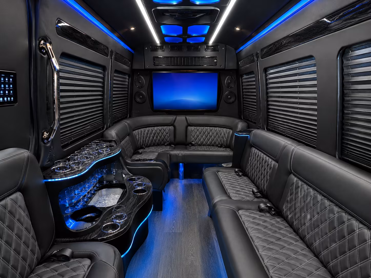 corporate hospitality buses to barber motorsports park