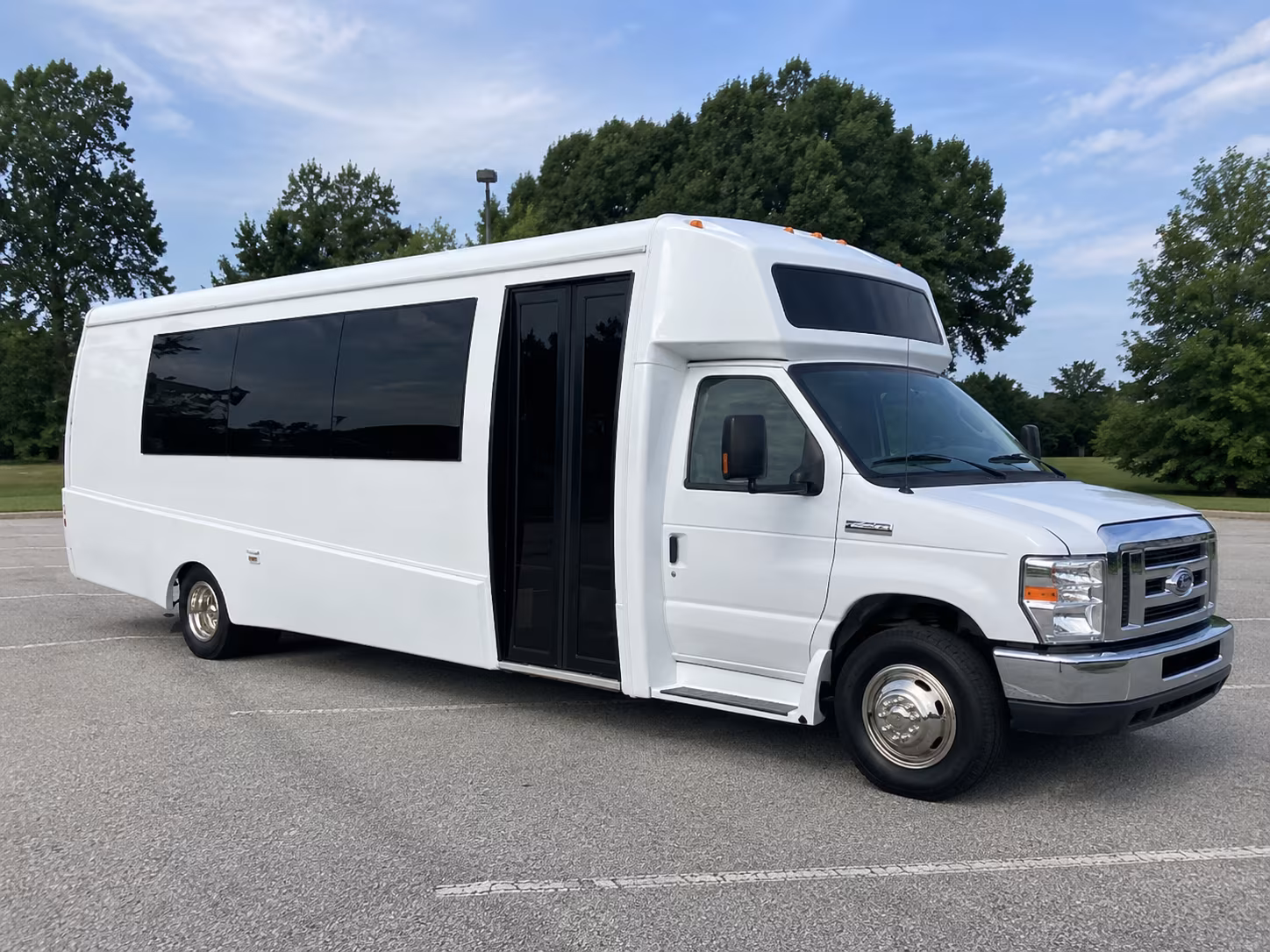 hoover 18 passenger party bus